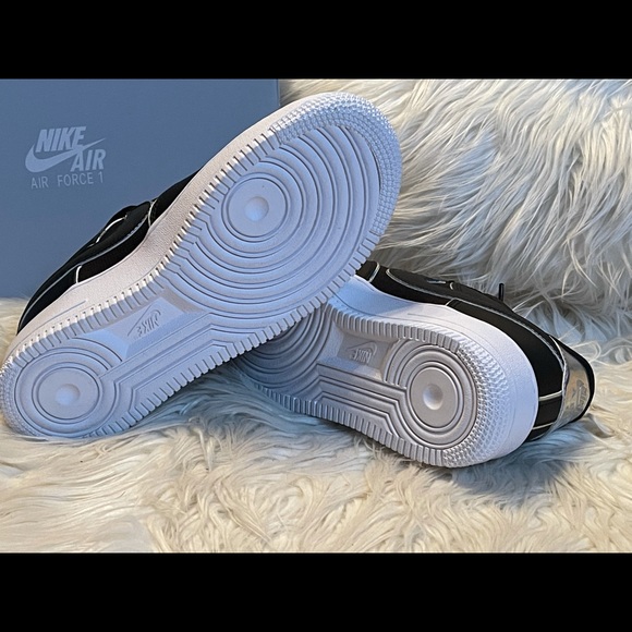 New Nike Air Force 1 LV8 GS - Black / Iridescent - Size 6Y - AF1 - Picture 7 of 9